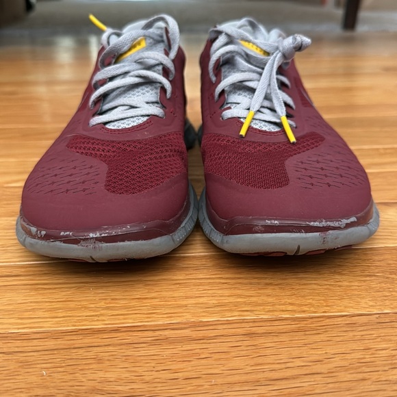 Nike Free Run LIVESTRONG Runners - Picture 4 of 6